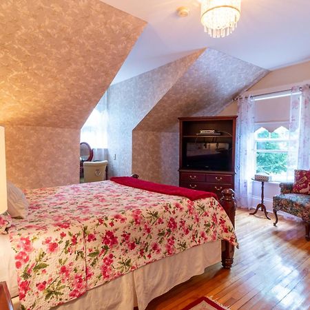 The Dawson House Bed & Breakfast Charlottetown Eksteriør bilde