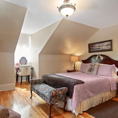 The Dawson House Bed & Breakfast Charlottetown Eksteriør bilde