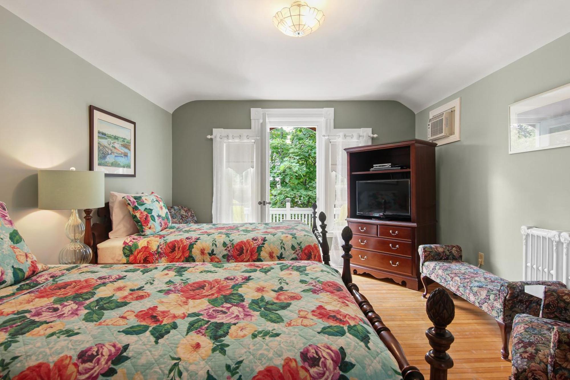 The Dawson House Bed & Breakfast Charlottetown Eksteriør bilde