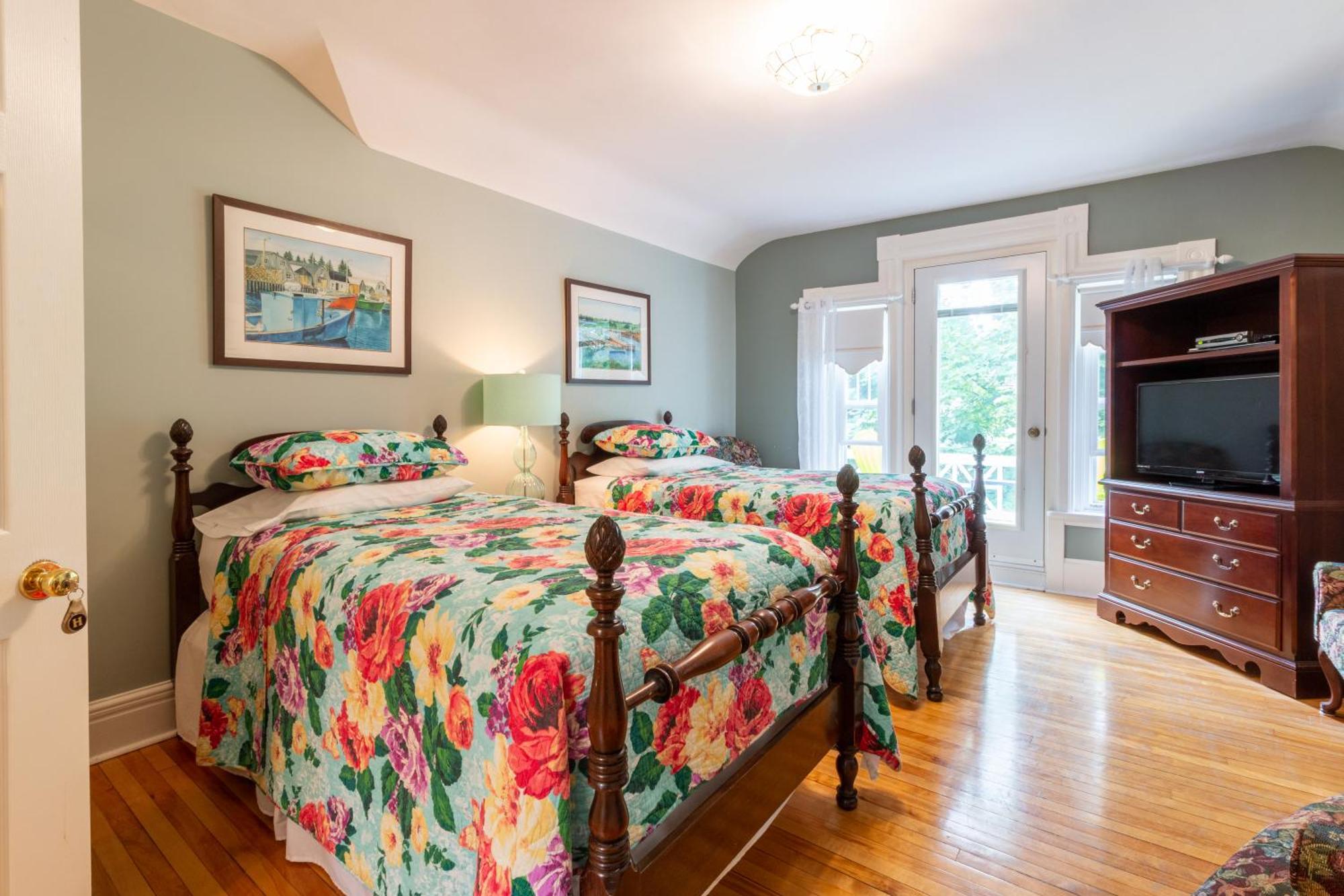 The Dawson House Bed & Breakfast Charlottetown Eksteriør bilde