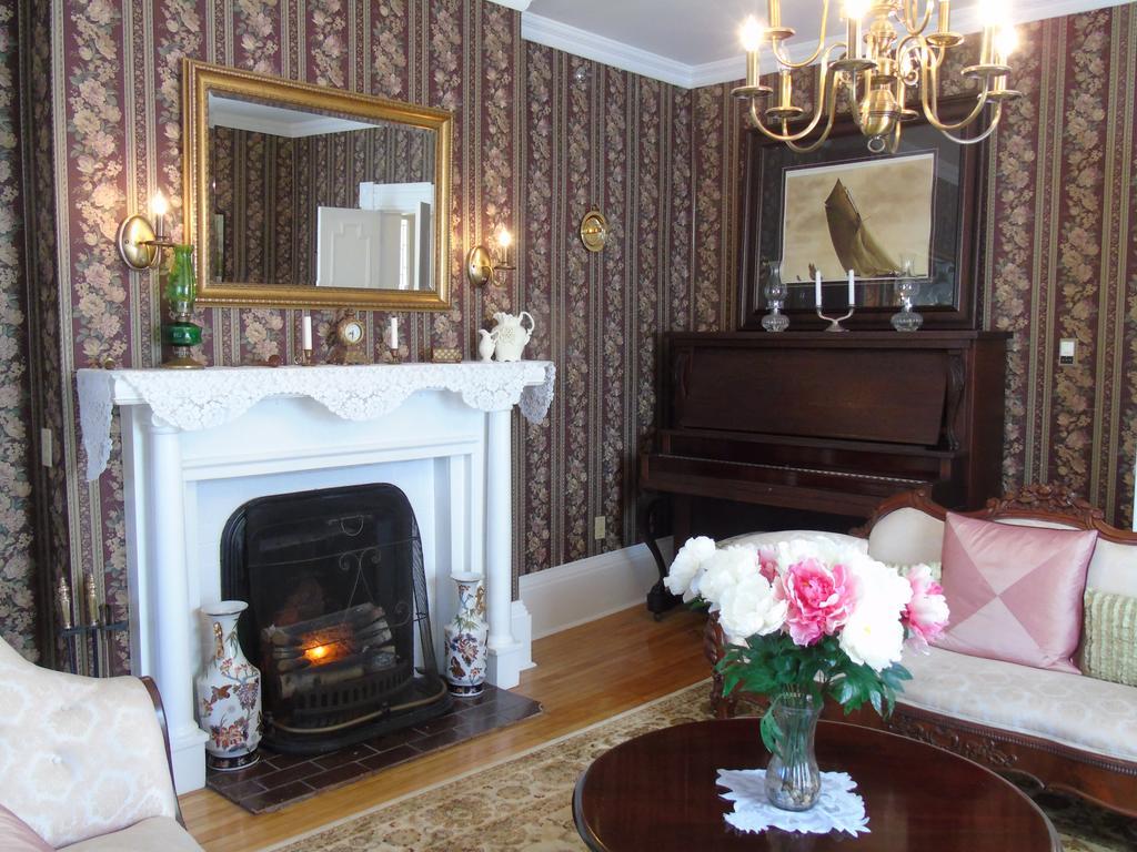 The Dawson House Bed & Breakfast Charlottetown Eksteriør bilde
